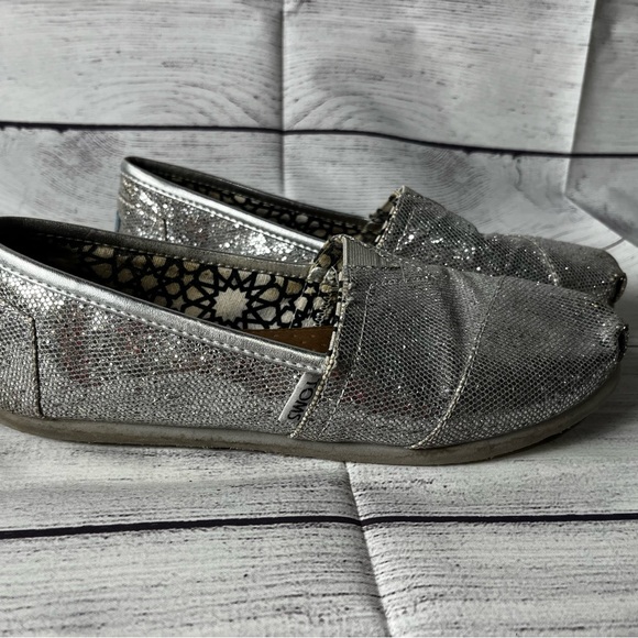 Women’s silver glitter Toms - Picture 2 of 7